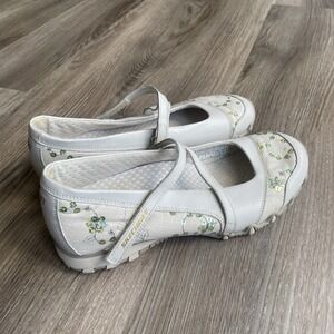 Y2K Skechers Active Patchwork Floral Mary Jane Shoes Womens Size 7.5 Sneakers